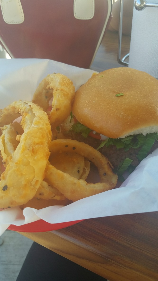 Post media