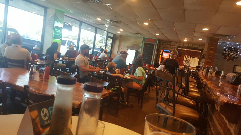 902 Bar & Grill restaurant