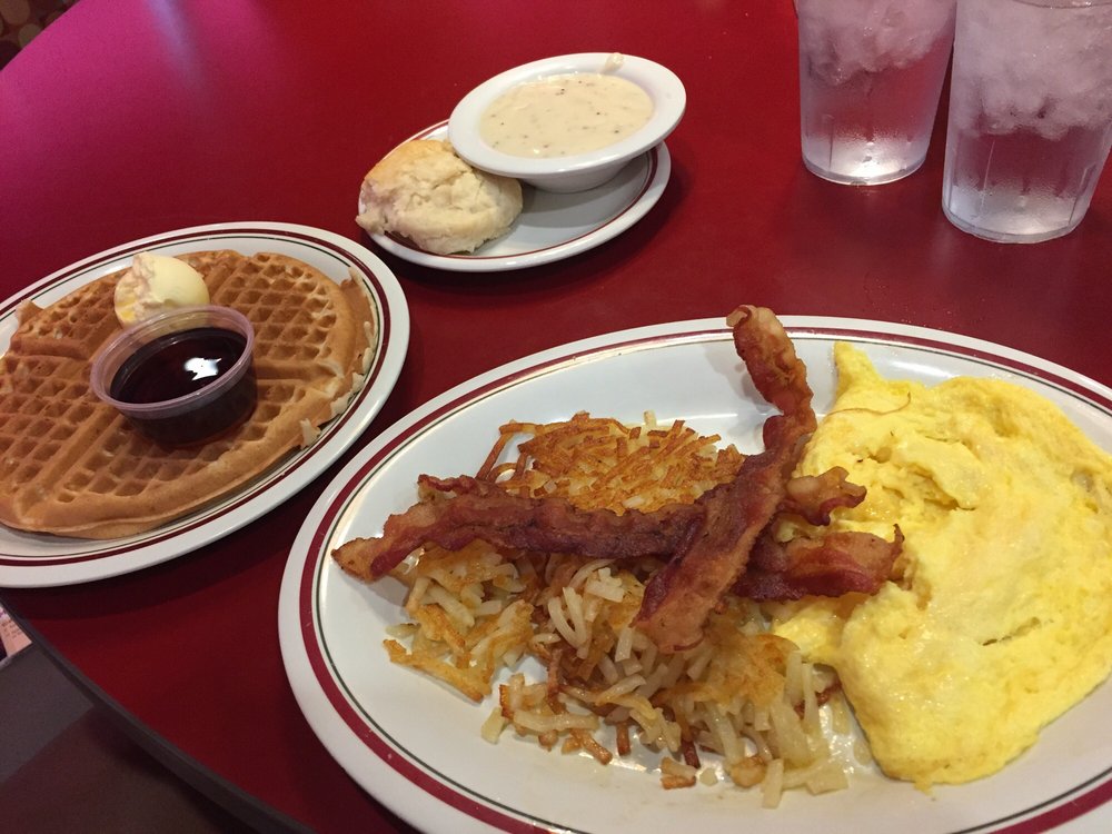 Huddle House restaurant