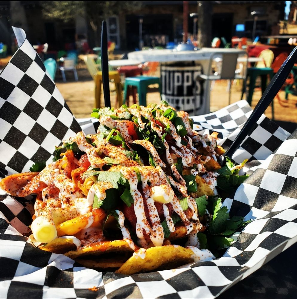 J & M BBQ Food Truck restaurant