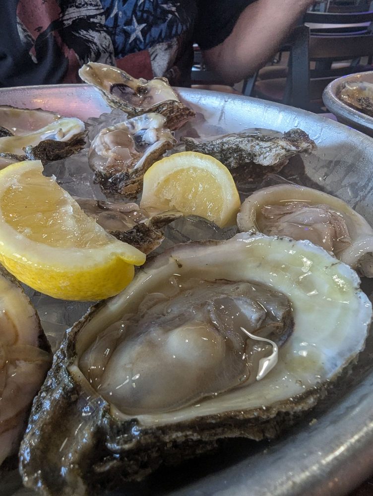 Fish n Tails Oyster Bar restaurant