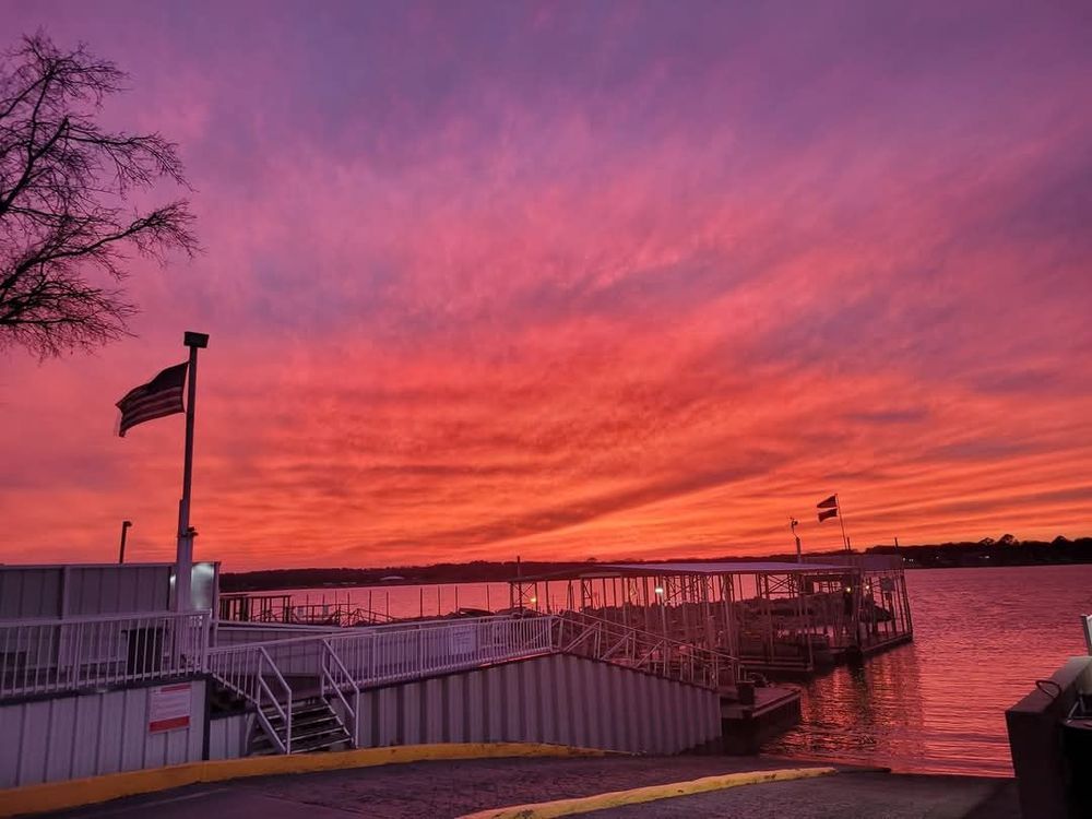 Sammy's on the lake restaurant
