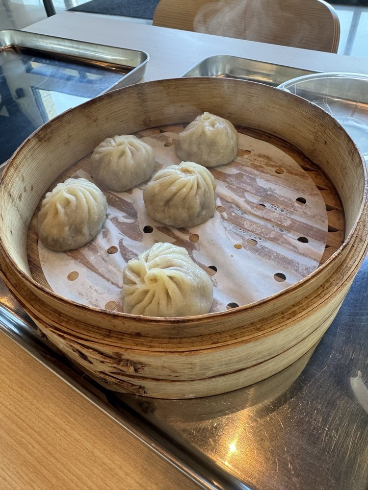 Show Mian 小面 restaurant